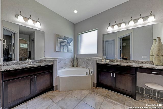 636 Carriage House, Spring Branch, TX 78070