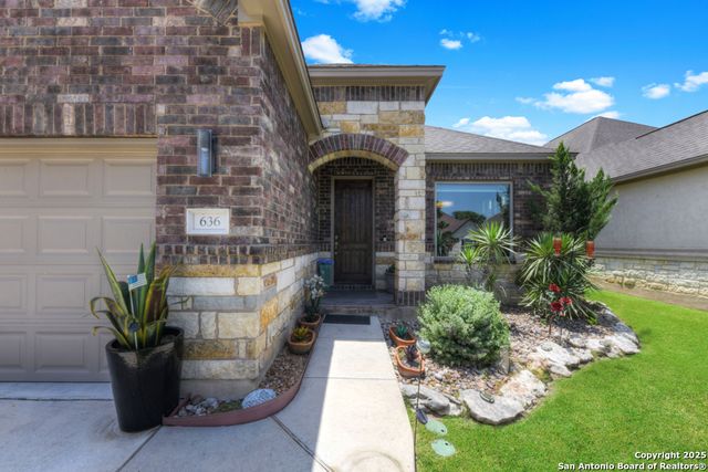 636 Carriage House, Spring Branch, TX 78070