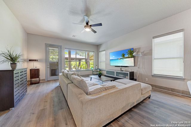 636 Carriage House, Spring Branch, TX 78070