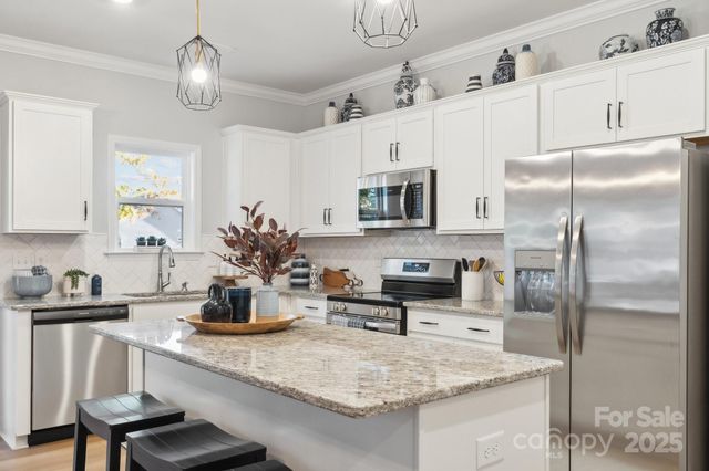 940 Leyna Court, Newton, NC 28658