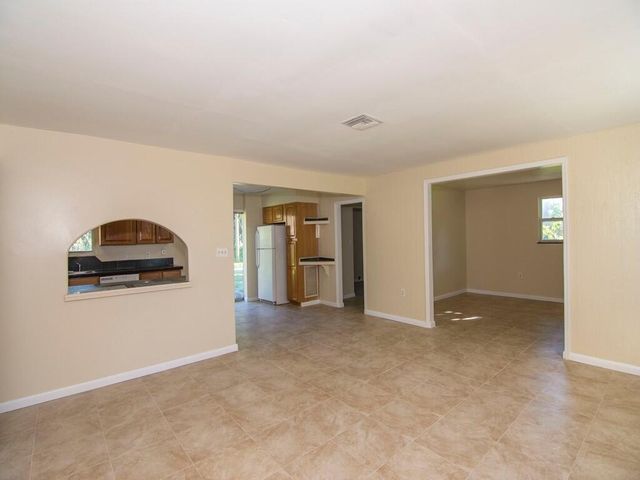 8604 Brookline Avenue, Fort Pierce, FL 34951