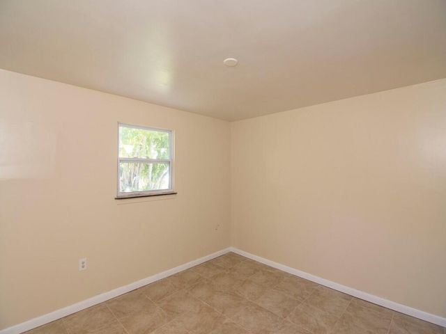 8604 Brookline Avenue, Fort Pierce, FL 34951