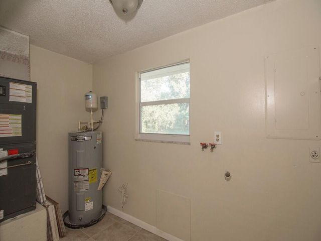 8604 Brookline Avenue, Fort Pierce, FL 34951