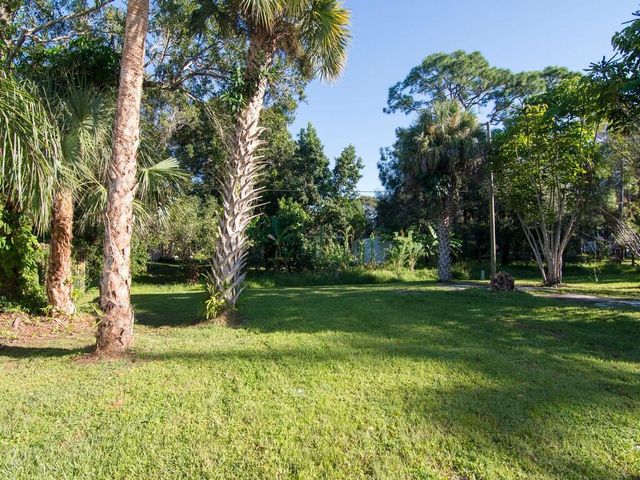 8604 Brookline Avenue, Fort Pierce, FL 34951