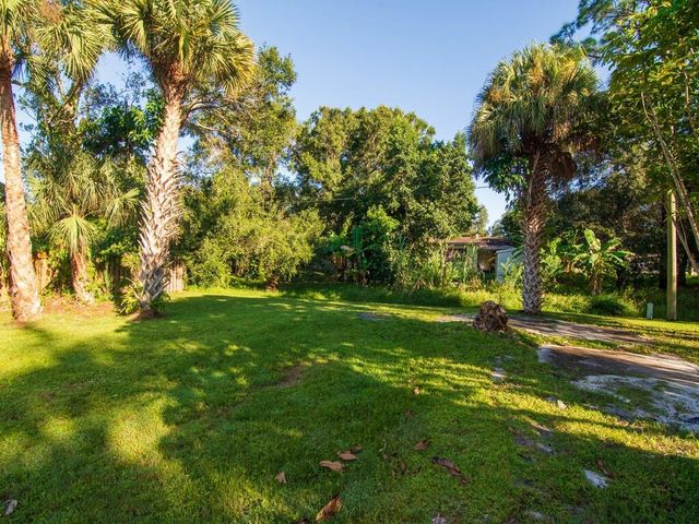 8604 Brookline Avenue, Fort Pierce, FL 34951