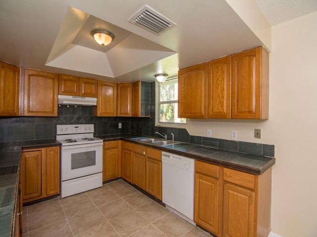 8604 Brookline Avenue, Fort Pierce, FL 34951