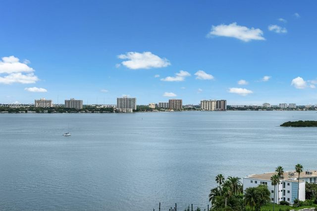 7930 E Dr 1208 1208, North Bay Village, FL 33141