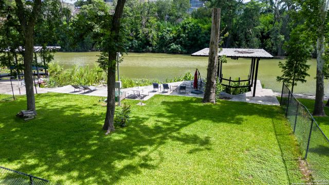 110 Erskine Ferry, Seguin, TX 78155
