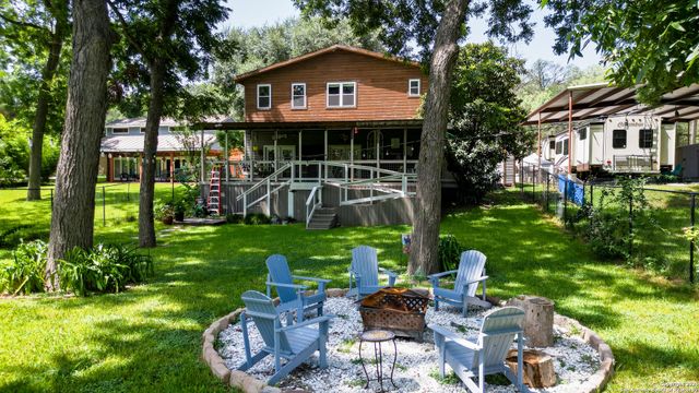 110 Erskine Ferry, Seguin, TX 78155