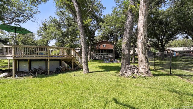 110 Erskine Ferry, Seguin, TX 78155