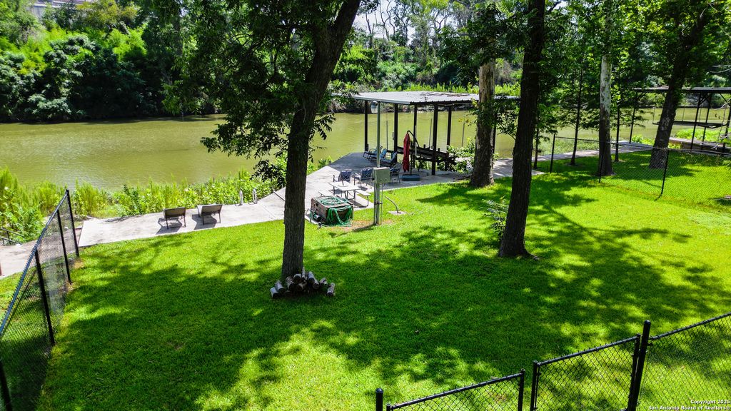 110 Erskine Ferry, Seguin, TX 78155