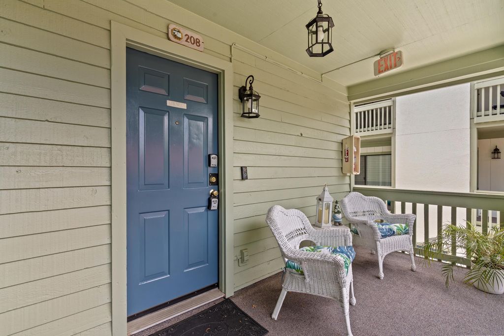 306 74th Ave N Apt 208, Myrtle Beach, SC 29572 — exterior