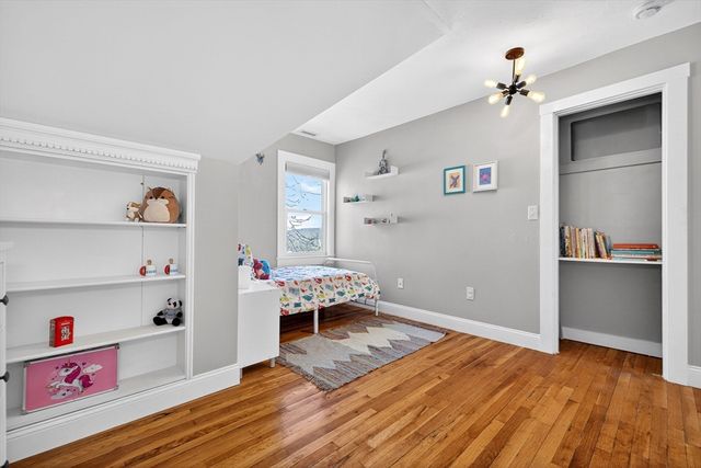 16 Primrose St 3, Boston, MA 02131