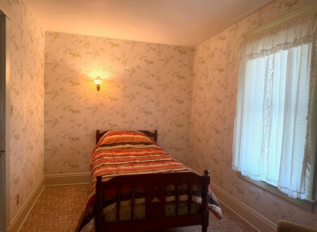 2176 4th Street, Bay City, MI 48708