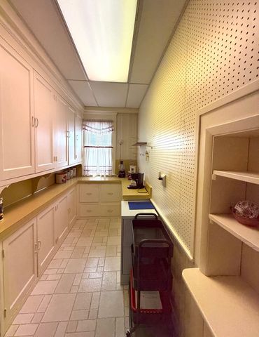 2176 4th Street, Bay City, MI 48708