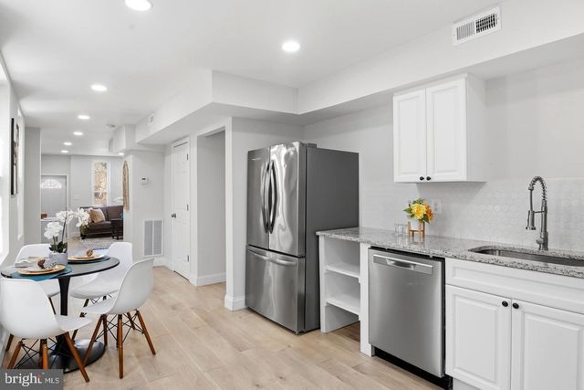 1229 W SARATOGA ST, Baltimore, MD 21223