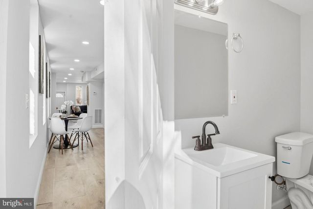 1229 W SARATOGA ST, Baltimore, MD 21223