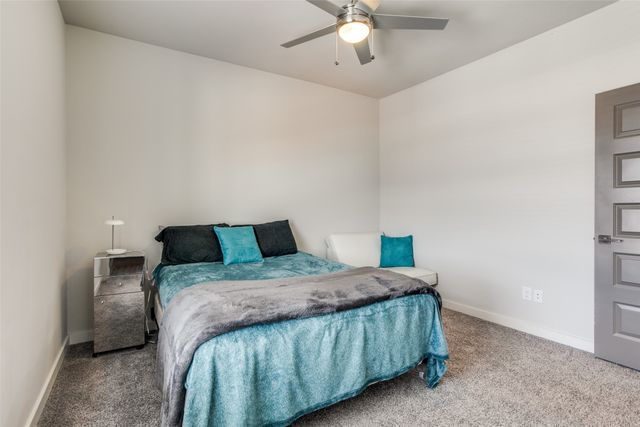 906 W Cannon Street 200, Fort Worth, TX 76104