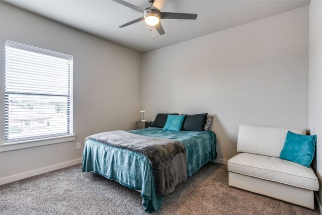 906 W Cannon Street 200, Fort Worth, TX 76104