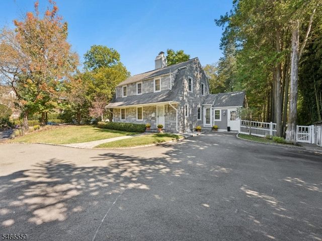 68 Crescent Pl, Millburn Twp., NJ 07078