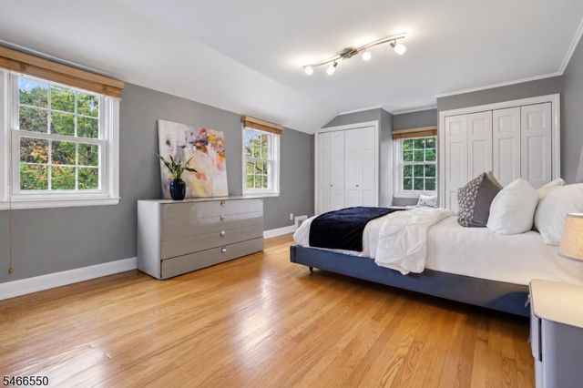 68 Crescent Pl, Millburn Twp., NJ 07078