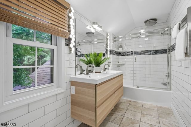 68 Crescent Pl, Millburn Twp., NJ 07078