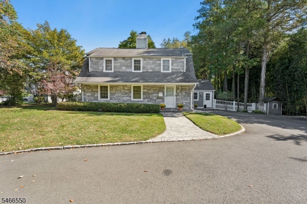 68 Crescent Pl, Millburn Twp., NJ 07078 — exterior