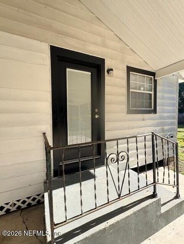 130 PRICE Street, Palatka, FL 32177