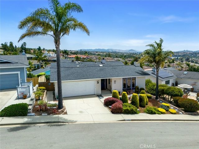 120 Surf St., Pismo Beach, CA 93449
