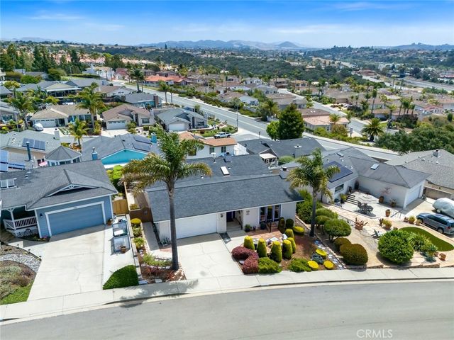 120 Surf St., Pismo Beach, CA 93449