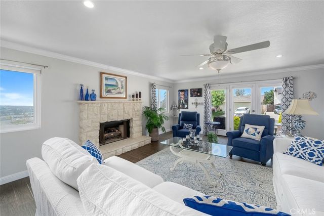 120 Surf St., Pismo Beach, CA 93449