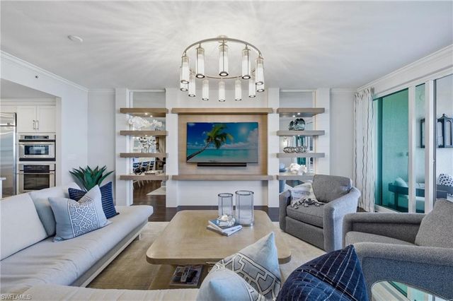 265 Indies WAY 1004, Naples, FL 34110