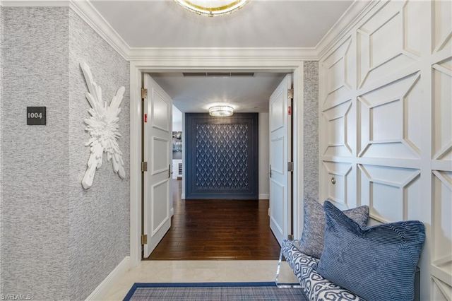 265 Indies WAY 1004, Naples, FL 34110