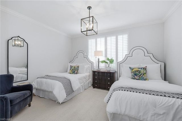 265 Indies WAY 1004, Naples, FL 34110