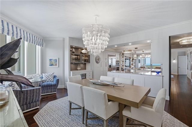 265 Indies WAY 1004, Naples, FL 34110