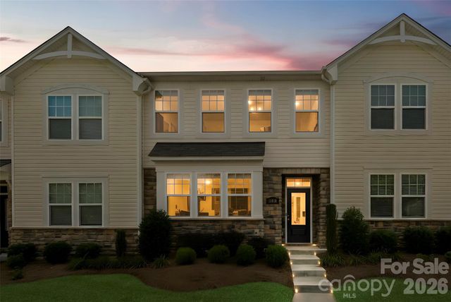 11010 Chalkbark Lane, Charlotte, NC 28262
