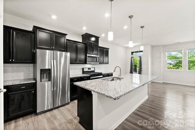 11010 Chalkbark Lane, Charlotte, NC 28262