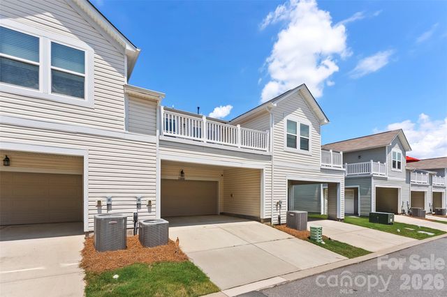 11010 Chalkbark Lane, Charlotte, NC 28262