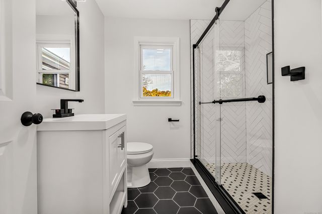 18 Lenox Street, East Haven, CT 06512