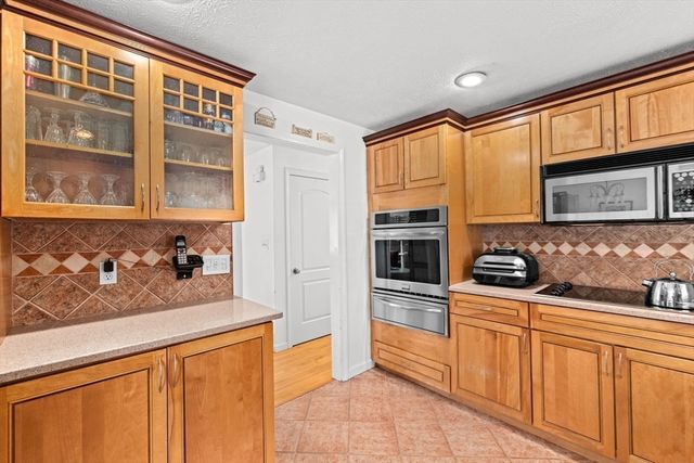 59 Heather Drive, Plymouth, MA 02360