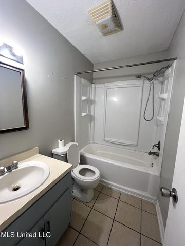 1713 19th Avenue, B, Gulfport, MS 39501