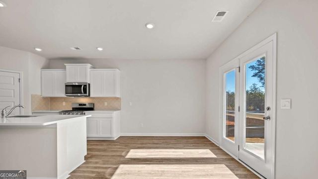 846 Trillium Drive, Locust Grove, GA 30248