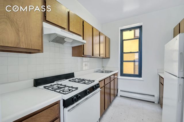 12 E 132nd St Apt 4B, New York City, NY 10037