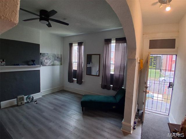 5331 Wells Avenue, St Louis, MO 63112