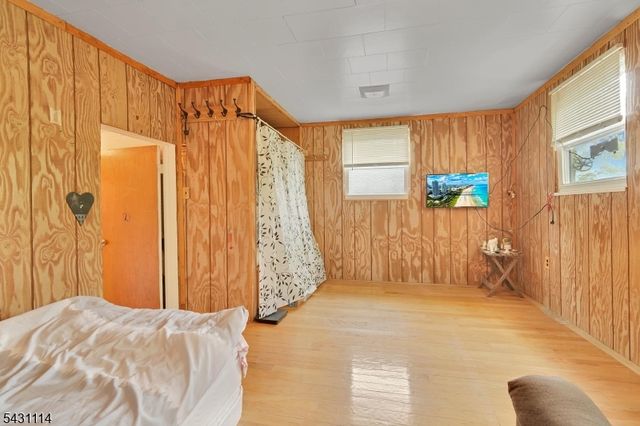 8 Cornell Way, Hopatcong Boro, NJ 07843