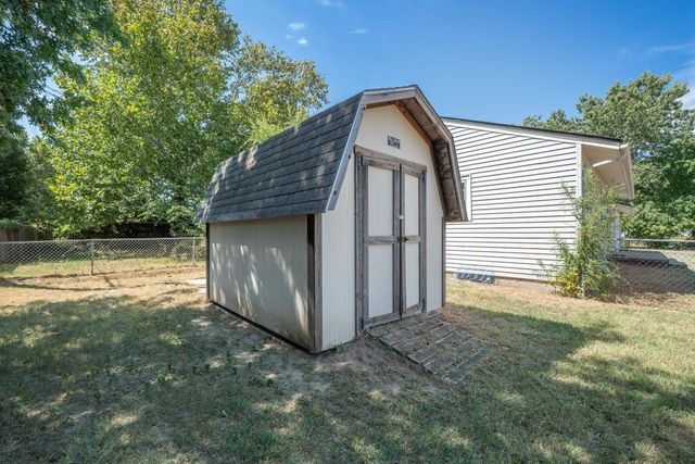 3102 S Palisade, Wichita, KS 67217