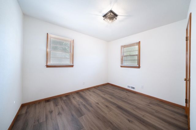 3102 S Palisade, Wichita, KS 67217