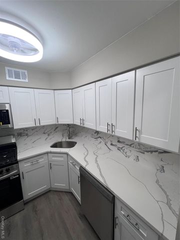 305 Fairview Circle, Middle Island, NY 11953