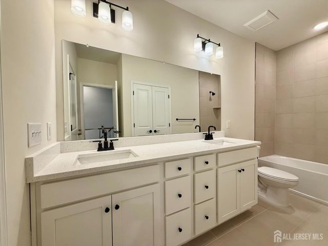 614 Sadie Circle, New Brunswick, NJ 08901