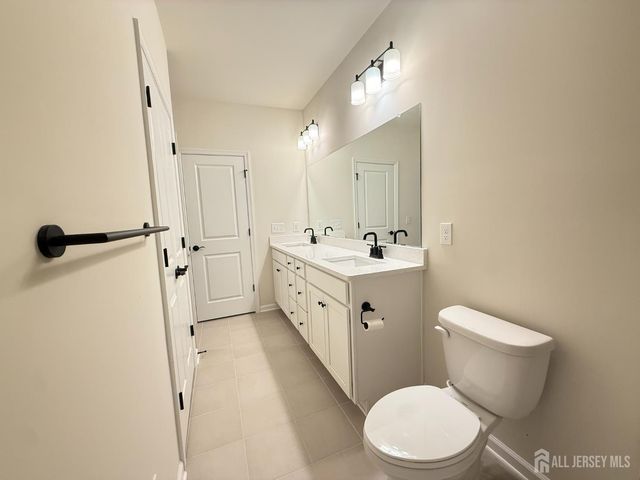 614 Sadie Circle, New Brunswick, NJ 08901